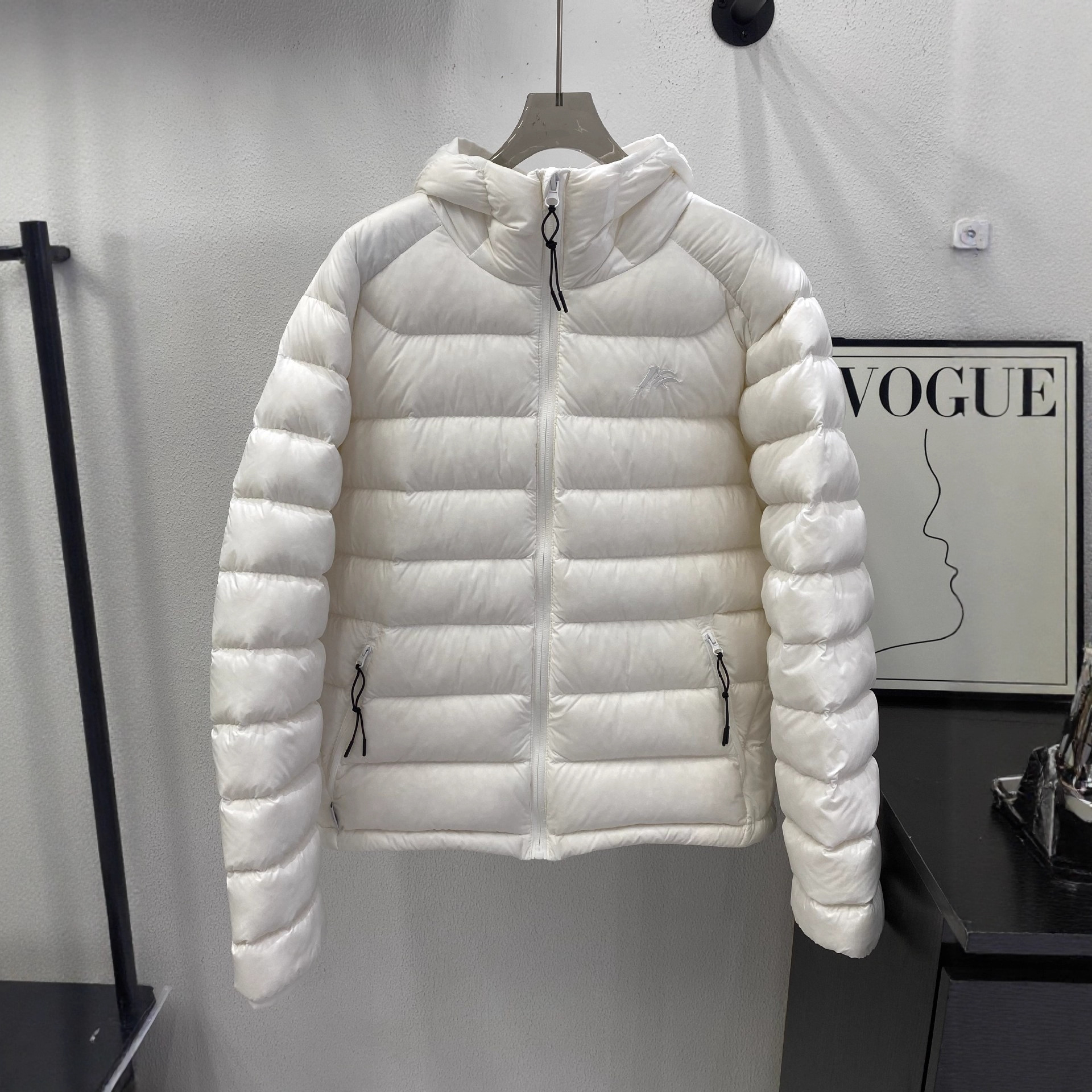【预售】排骨羽绒服女短款轻薄2025冬季新款小个子宽松白鸭绒外套
