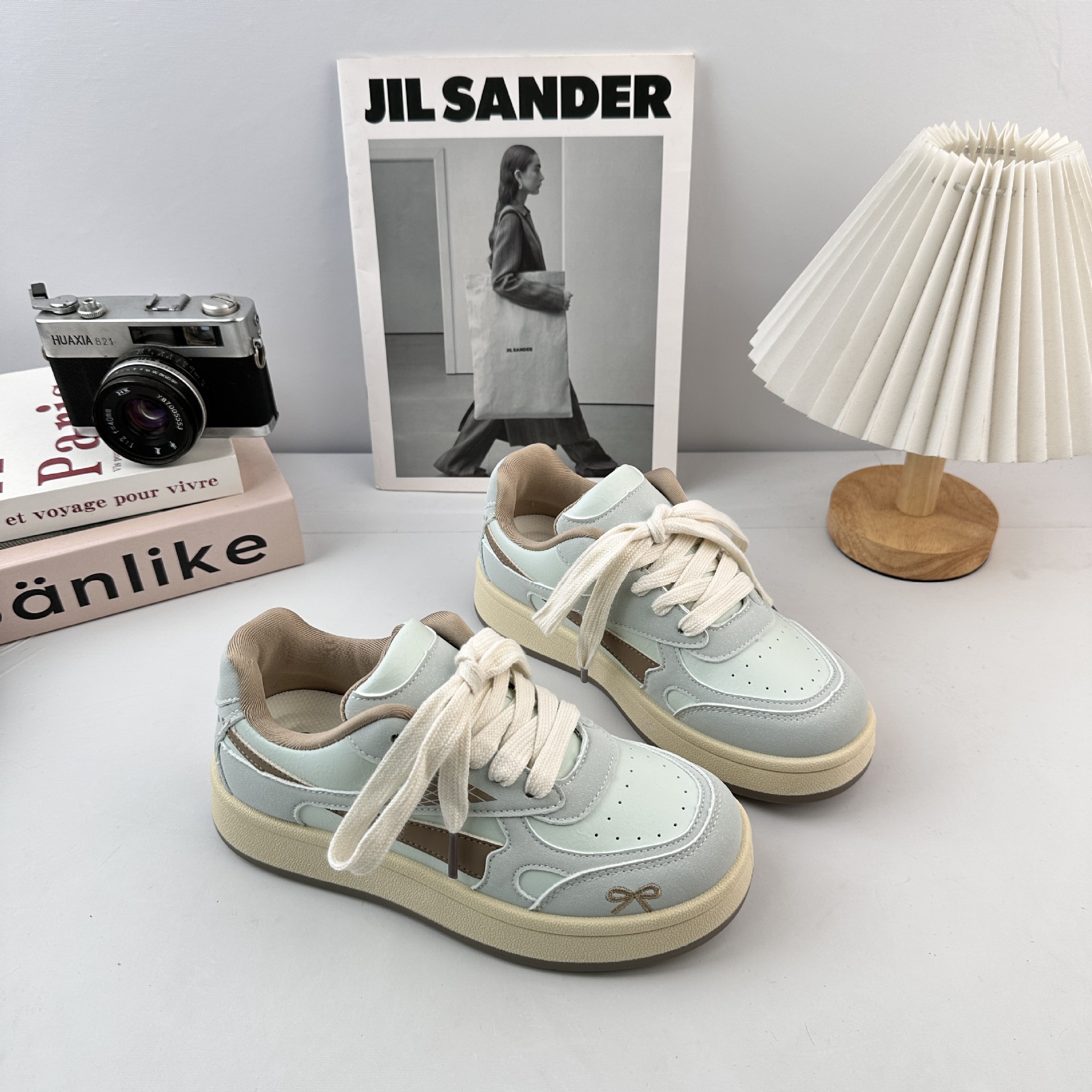 Yuanbo coreano rosa versátil zapatos de skate para mujeres 2025 otoño nuevos estudiantes zapatos deportivos casuales zapatos de entrenamiento alemán pequeños zapatos blancos