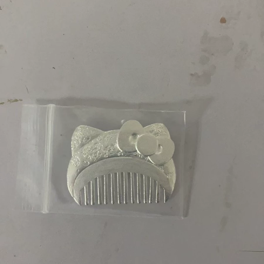 Handheld comb (Hello Kitty) mini metal accessory, embossed design, small & large options