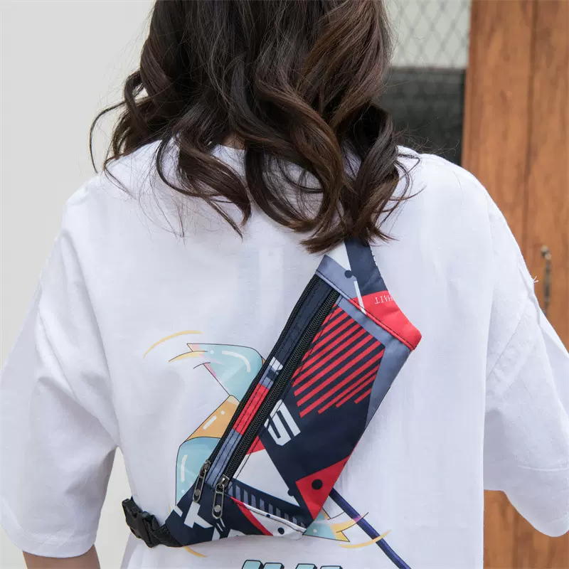 胸包厂家2022新款帆布胸包女个性时尚印花斜挎腰包户外运动手机包