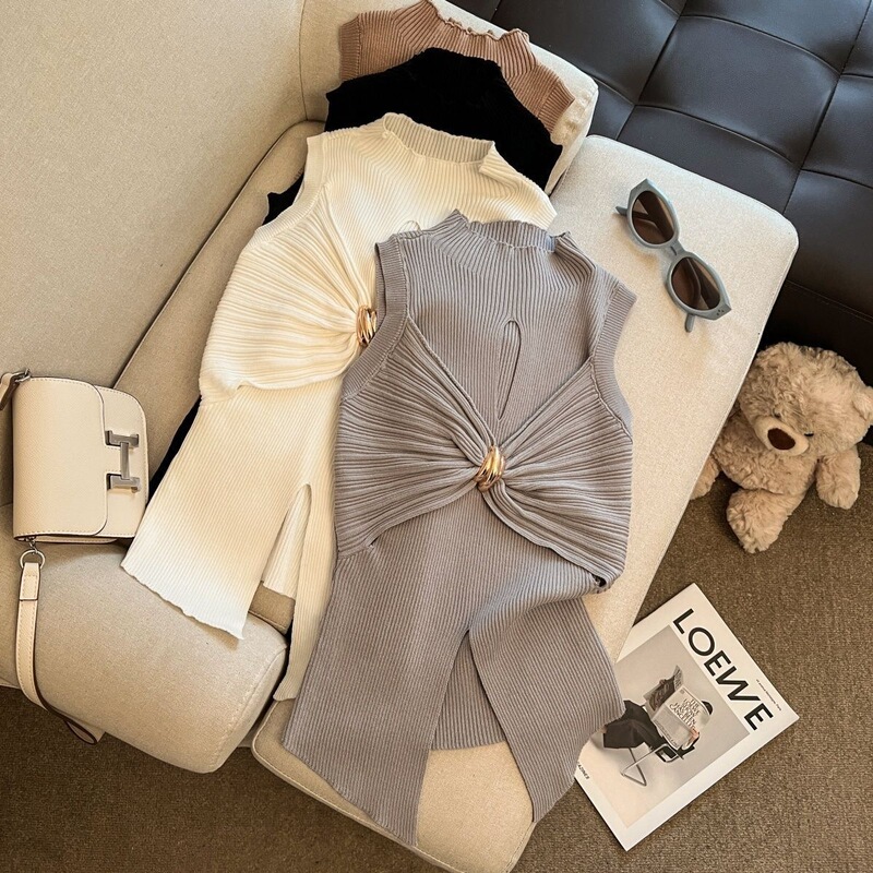 Sexy Slim-Fit High-Neck Hollow-Out Sleeveless Top with Heavy Metal Buckle Knot and Pleated Knit Design for Women in Summer