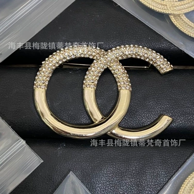 25C New Double C Brooch Yaxa sancaqları - correct-delivery-of-physical-style-14
