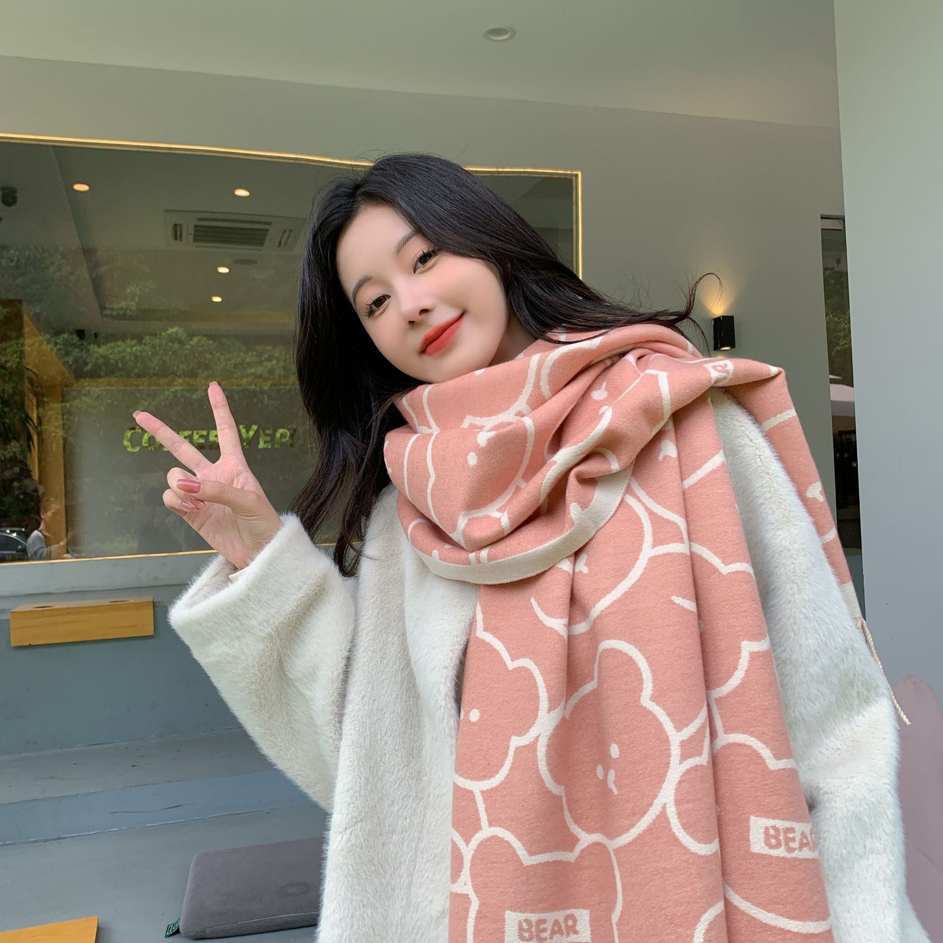 Écharpe femme en hiver, version coréenne haut de gamme, nouvel article automne hiver, écharpe en cachemire à pompon, résistante au froid_voghion.com