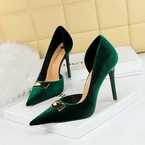 1363-K81 European and American Style Banquet Super High Heels, Thin Heels, Shallow Mouth, Pointed Side Cut, Xishi Suede 