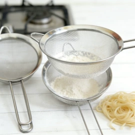 网漏、油格;烹饪勺铲;保鲜盒、饭盒