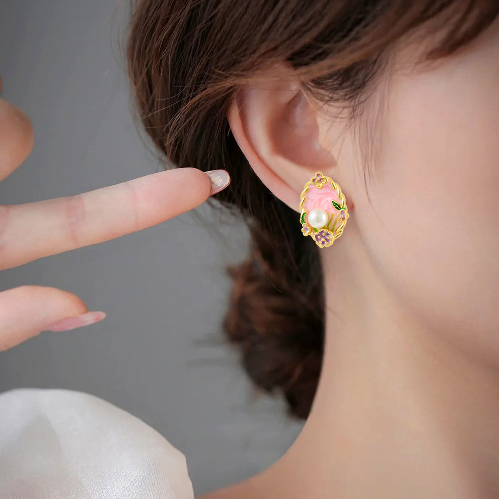 Pendientes ovalados de pintura al óleo con incrustaciones de perlas de estilo francés, pendientes de flores de esmalte de color exquisito de nicho de alta gama de verano