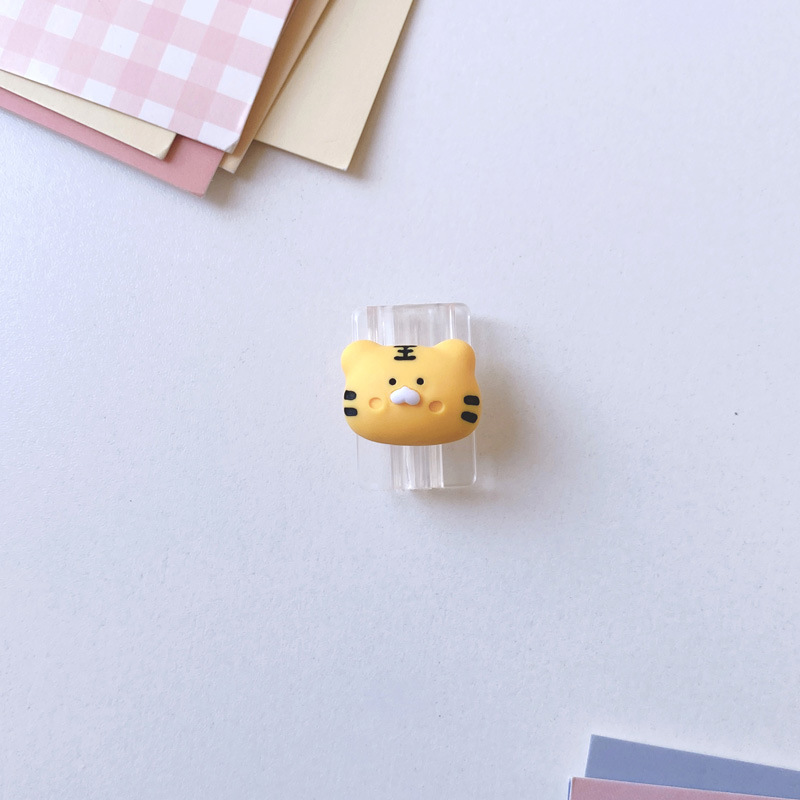 Line sleeve-three-dimensional yellow tiger