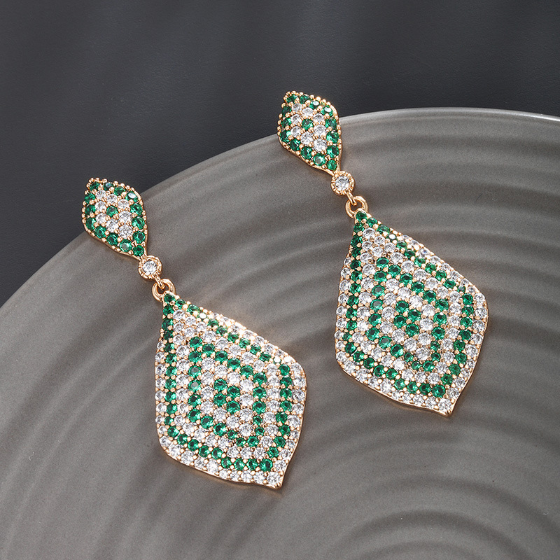 Pendientes de diamante completo de moda en Europa y los Estados Unidos de xuping, sensación avanzada en verano, pendientes de lujo ligeros de nicho, pendientes geométricos de diamante completo largos