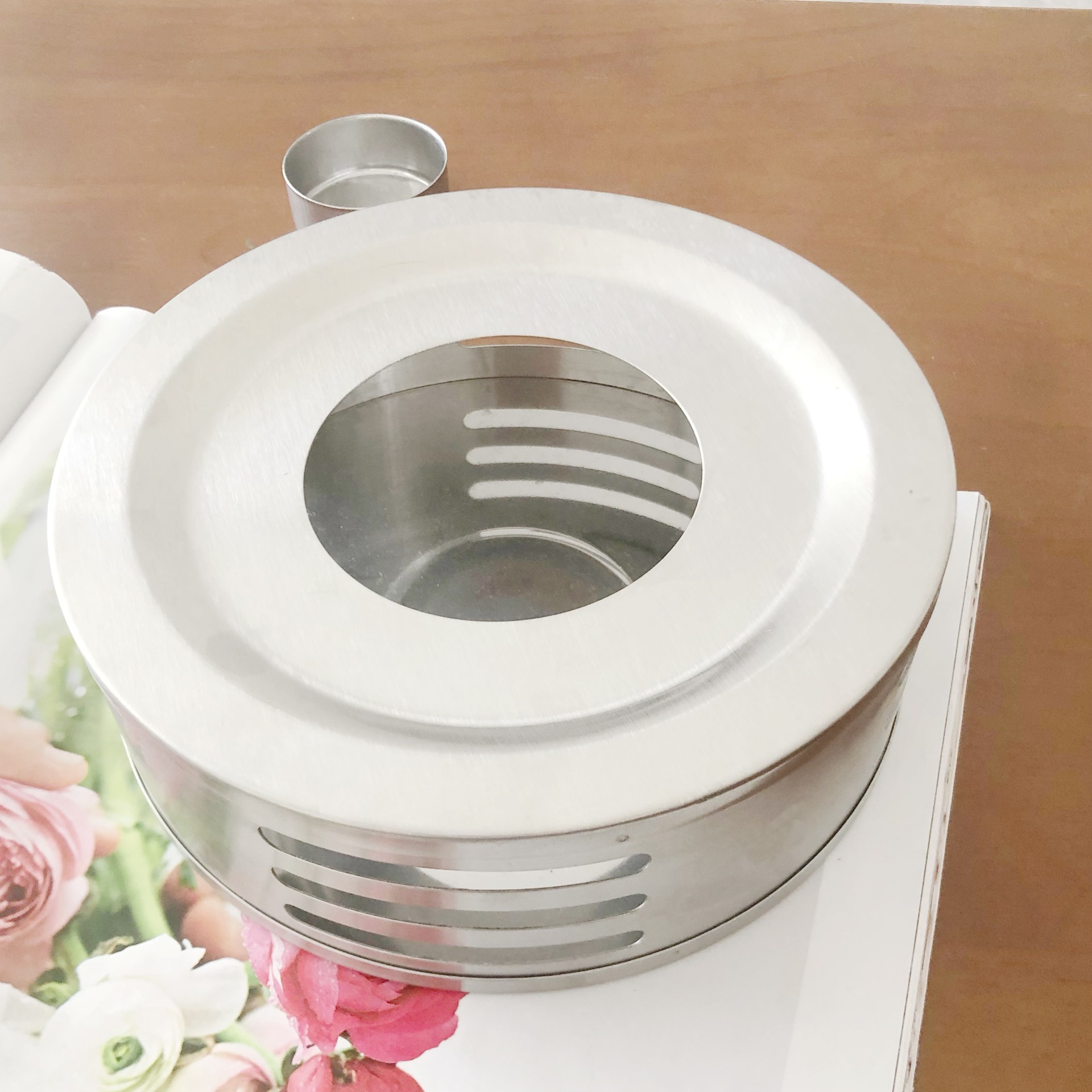 오목한 세 수평