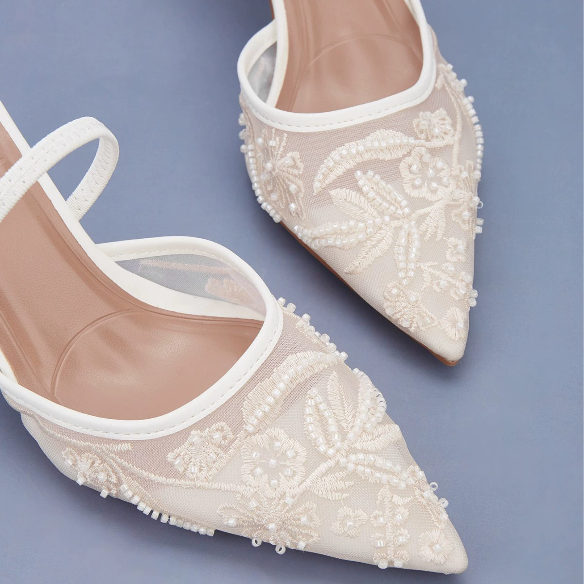 Новые осенние женские вышитые сетчатые туфли на pointed toe с глубокой передней частью и пустой спинкой, сандалии на каблуке-стилетте, оптовые в рамках границы