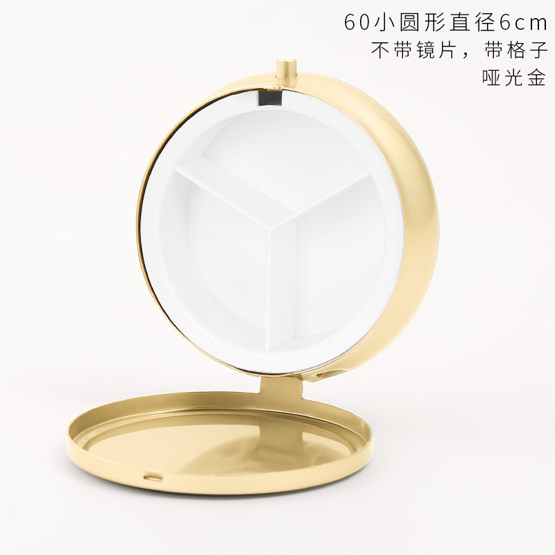丸い三格の金属の薬の箱の小さい鏡の多格のハート型の四角形は携帯して簡単な錠剤の箱の創意のキャンディーを持ちます。|undefined