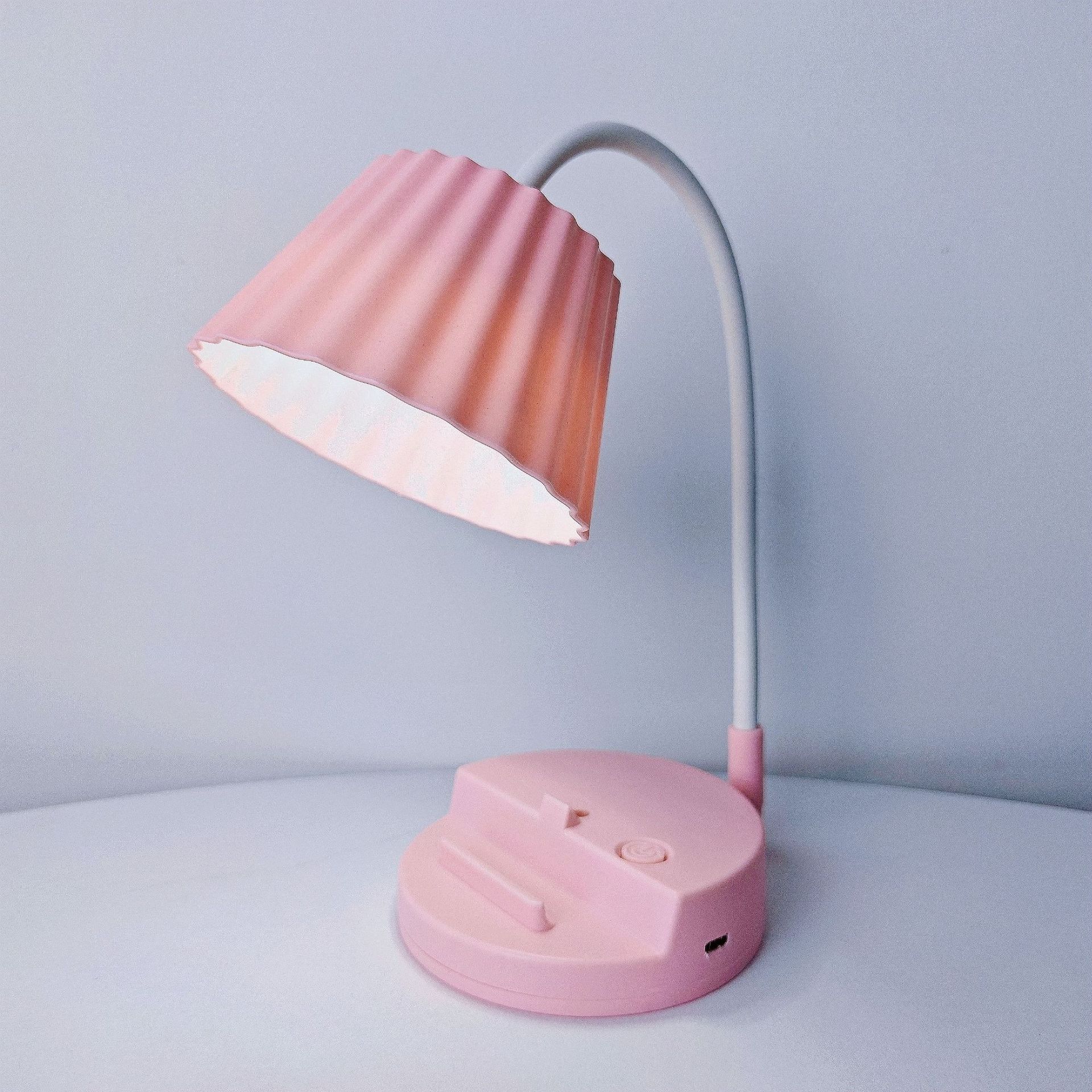 533-핑크-연필깎이 학습 테이블 램프