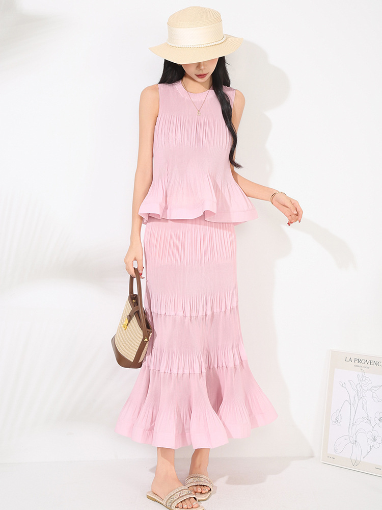 女性の夏のツーピーススーツホット販売新デザインつまようじプリーツノースリーブベストトップハイウエストスカートスーツ