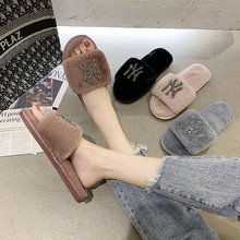 潮牌轻奢棉拖鞋女秋冬季家居家用室内跨境批发外贸一字超火毛毛拖