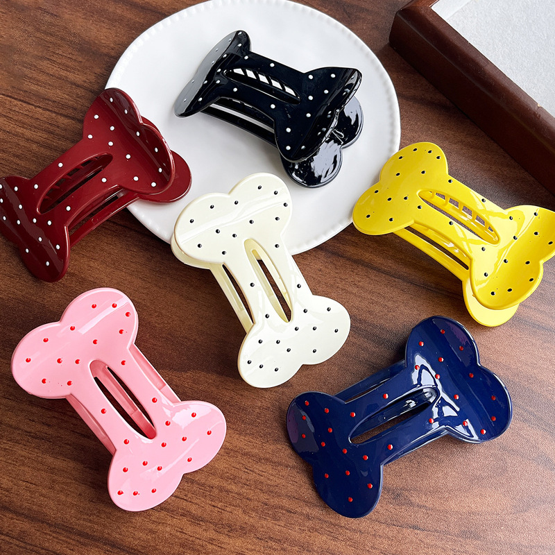 Fresh and Simple Plastic Bone-Shaped Polka Dot Hair Accessory, Black and White Color-Blocking Versatile Hair Ornament, Large Size Bath Clip for Daily Use, Women's Style Fresh and Simple Plastic Bone-Shaped Polka Dot Hair Accessory, Black and White Color-Blocking Versatile Hair Ornament, Large Size Bath Clip for Daily Use, Women's Style