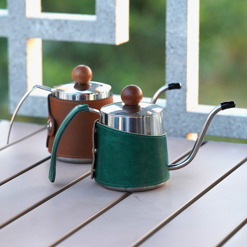 Hand-Pour Coffee Pot with Long Spout and Narrow Mouth, Stainless Steel Mini Water Control Pot, Leather Case Buckle Outdoor Coffee Pot Hand-Pour Coffee Pot with Long Spout and Narrow Mouth, Stainless Steel Mini Water Control Pot, Leather Case Buckle Outdoor Coffee Pot