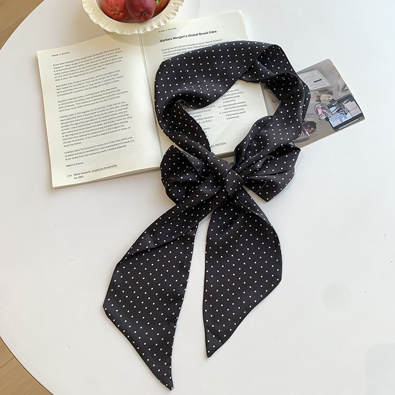 Pequeña bufandas de seda de punto de onda de verano versátil ins bufandas delgadas y largas correa de correa retro coreana correa de pelo correa de cinta