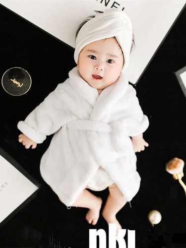 Cross-border spot newborn baby photo shoot robe clothing pajamas photo studio children's clothing bathrobe full moon photo