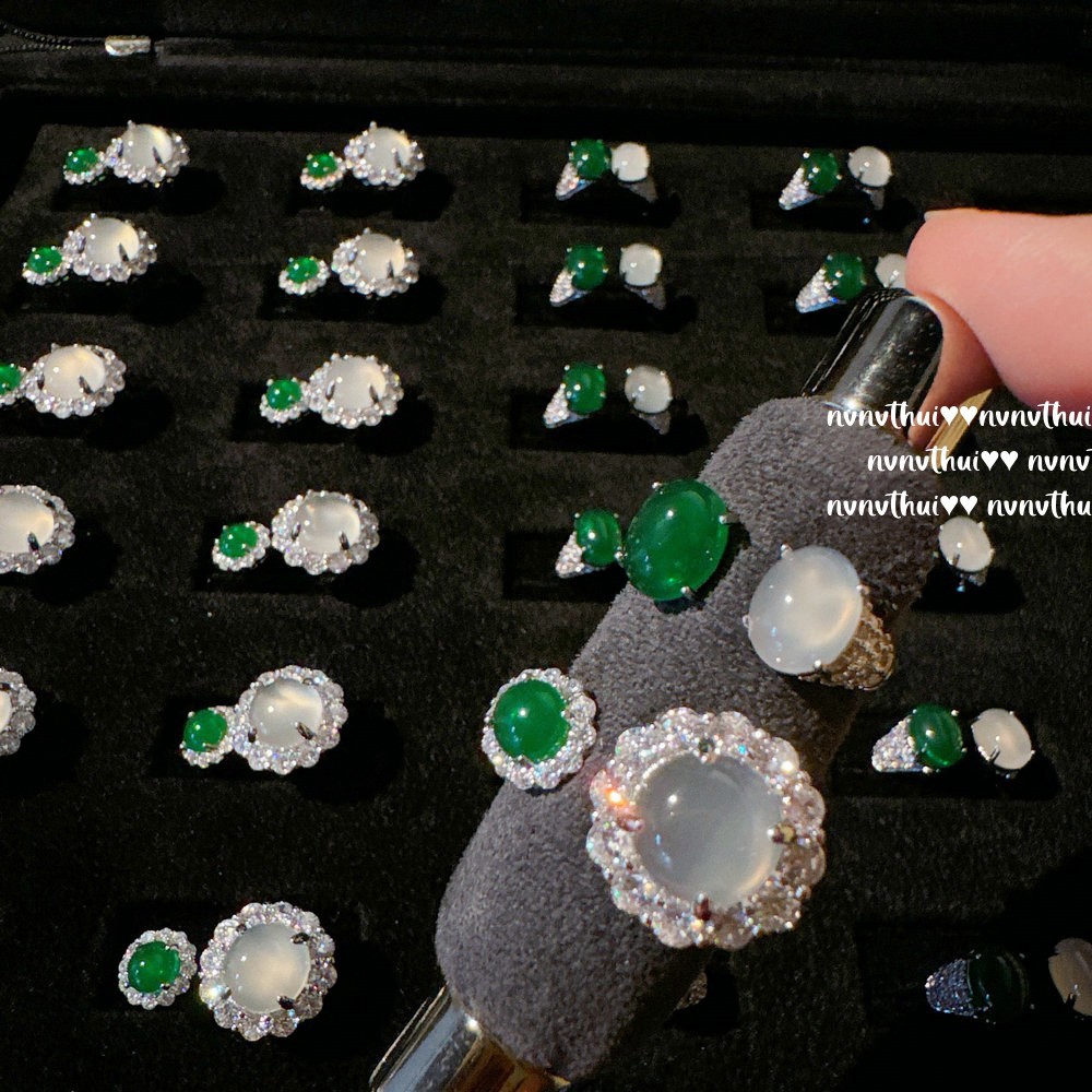 쥬얼리 브라질 녹색 CHALCEDONY 마노 달걀 표면 해바라기 링 새로운 중국 흰색 CHALCEDONY 더블 구슬 대조 컬러 링