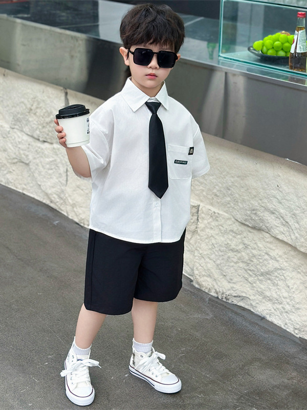 7124 Traje de estilo universitario para niños 2025 verano nuevo estilo para niños camisa de manga corta pantalones cortos traje de dos piezas bebé estilo occidental image 3