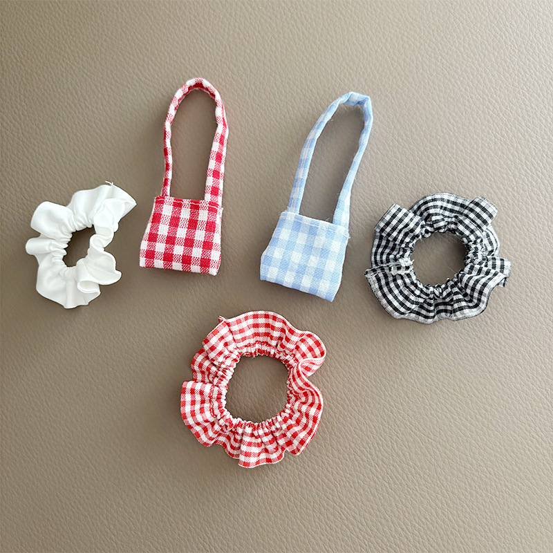 新款迷你毛绒公仔格子挎包少女心棉花娃娃装扮配饰格子裙娃衣批发