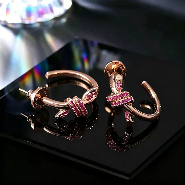 New High-End Version of Simple and Elegant Rose-Red Knot Earrings, Plated with 18K Gold, Rose Gold, and Diamond-Studded, Fashionable and Versatile Earrings