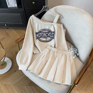 Real shot 2025 spring new Korean style wear cross shoulder printing long sleeve sweater pleated skirt two-piece suit