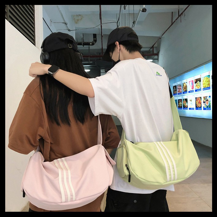 短途旅行包 2025新款防水包 宽肩带条纹包休闲百搭斜挎包大包包女