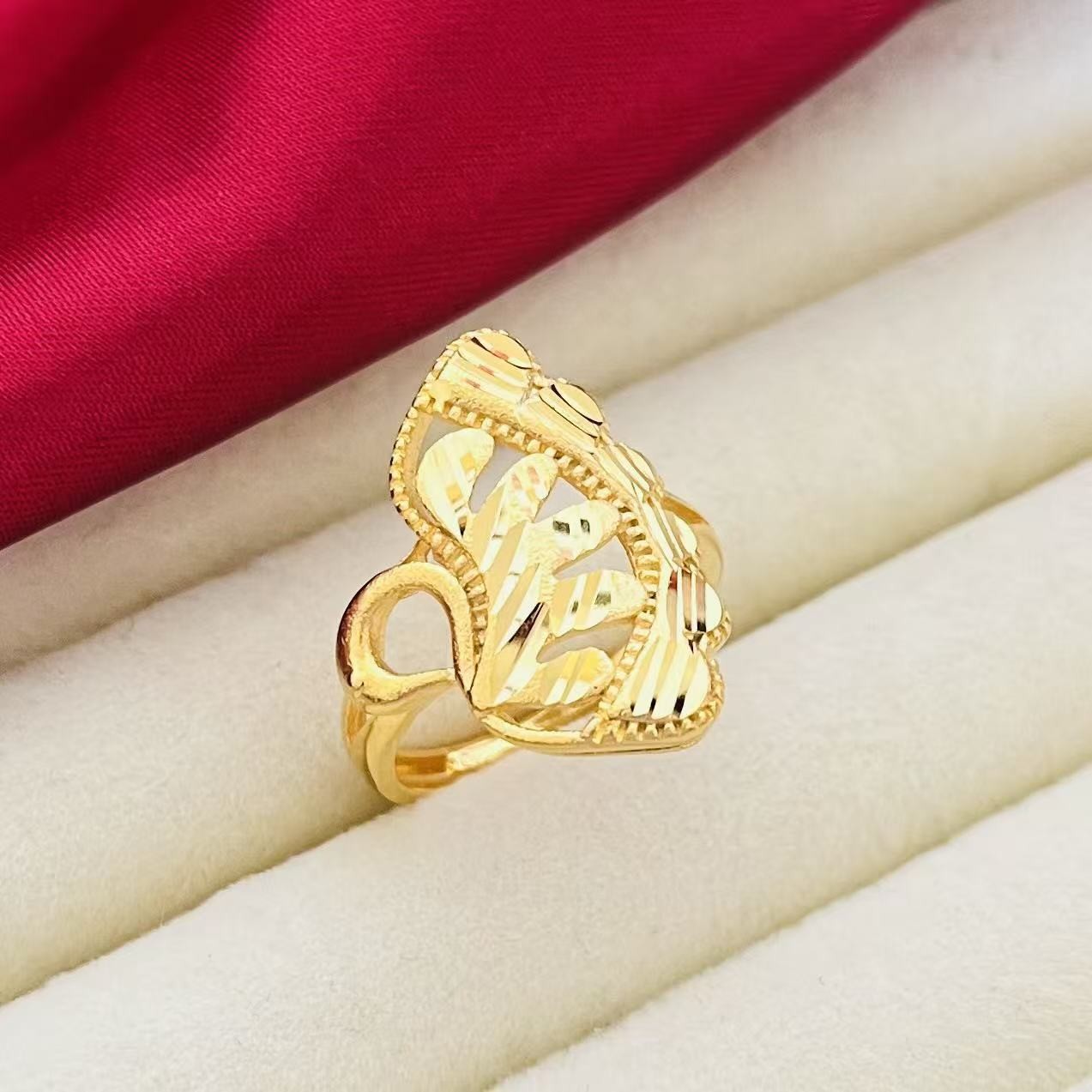 黄銅の金メッキの福の金儲けの指輪の男性の多種類の車の花は宝の蛇口の関公の戒子の金メッキの指輪を招きます。