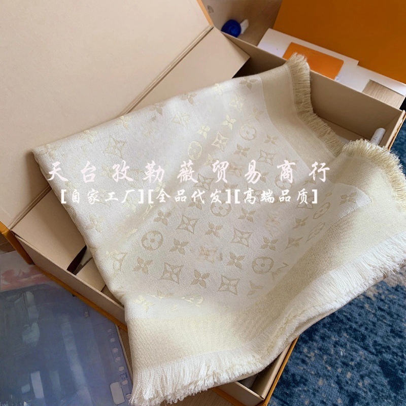 羊毛真丝金银丝围巾大方巾中薄款四季佩戴款秋冬保暖款女旅游披肩|undefined