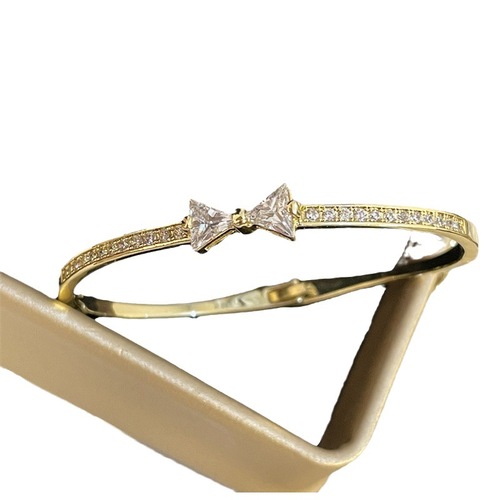 Full of diamonds, ultra-glitter bow, gourd row of diamond bracelets, fashionable, light, luxurious and high-end bracelets, temperament and versatile hand accessories