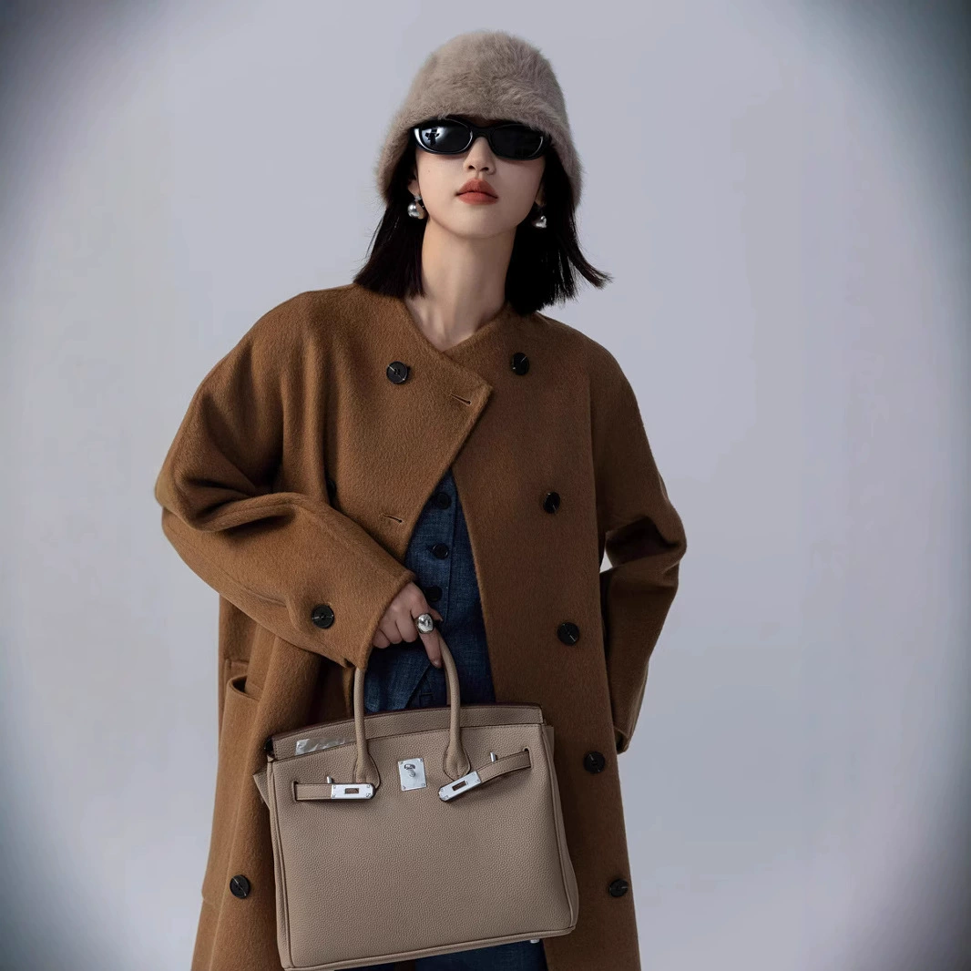 Свободное и элегантное пальто с круглым вырезом из двусторонней шерсти и кашемира, новинка осени-зимы 2025 года, новое шерстяное пальто цвета кэмел 2025 года