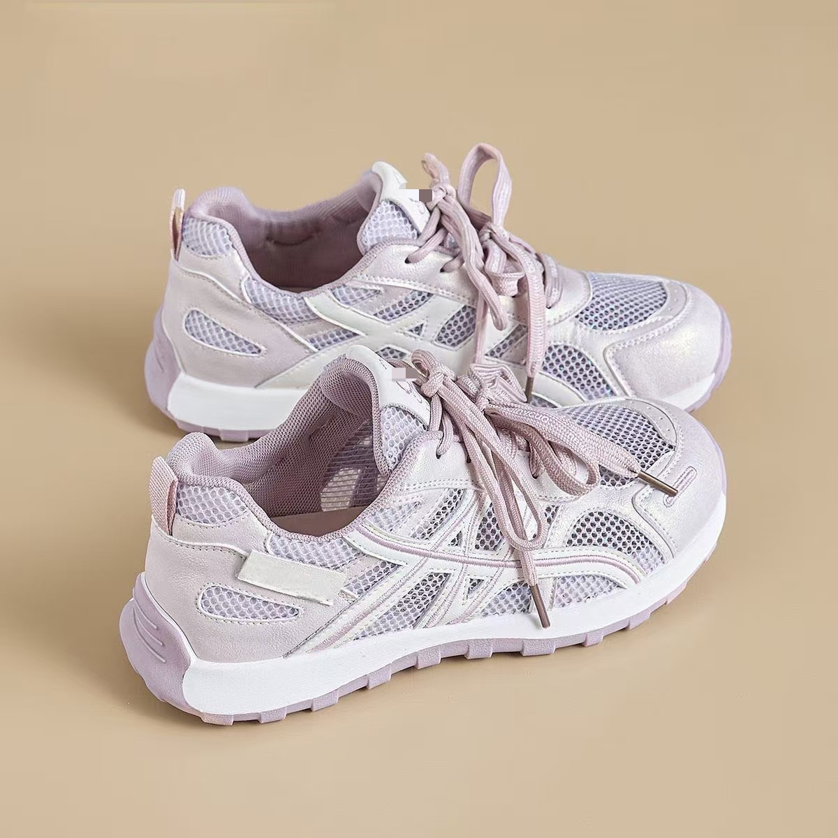 Zapatos delgados de verano de 2026 nuevos zapatos de entrenamiento ligeros de estilo alemán de malla transpirable
