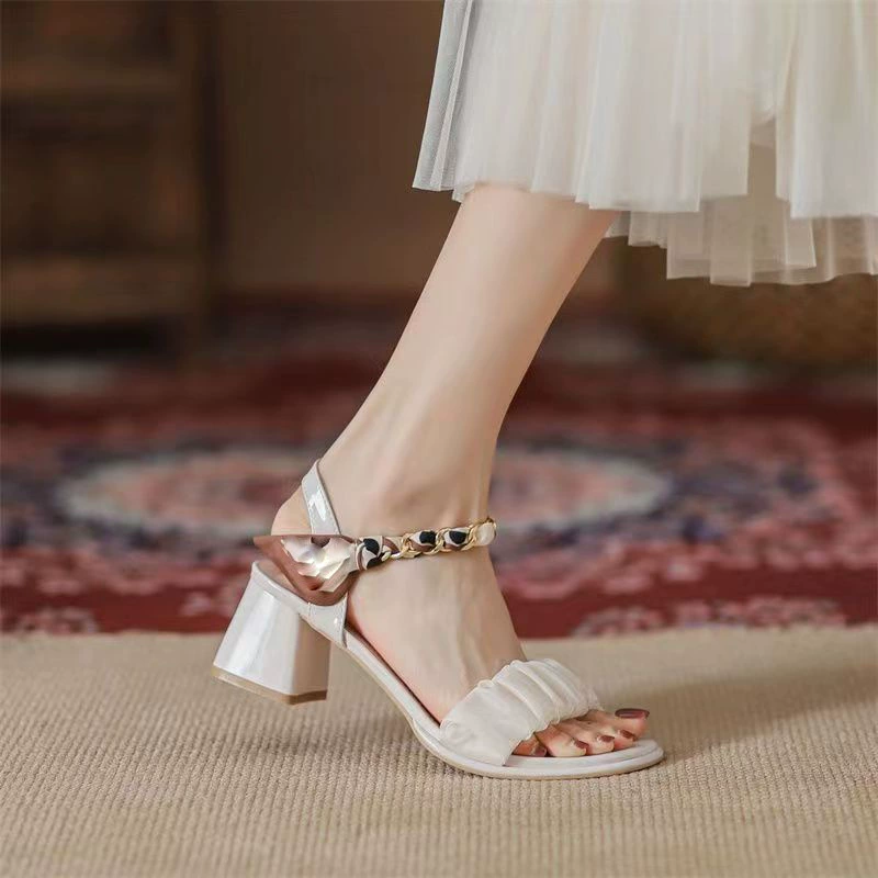 Sandals, footwear, summer suitable with a skirt, comfortable universal shoes high heels