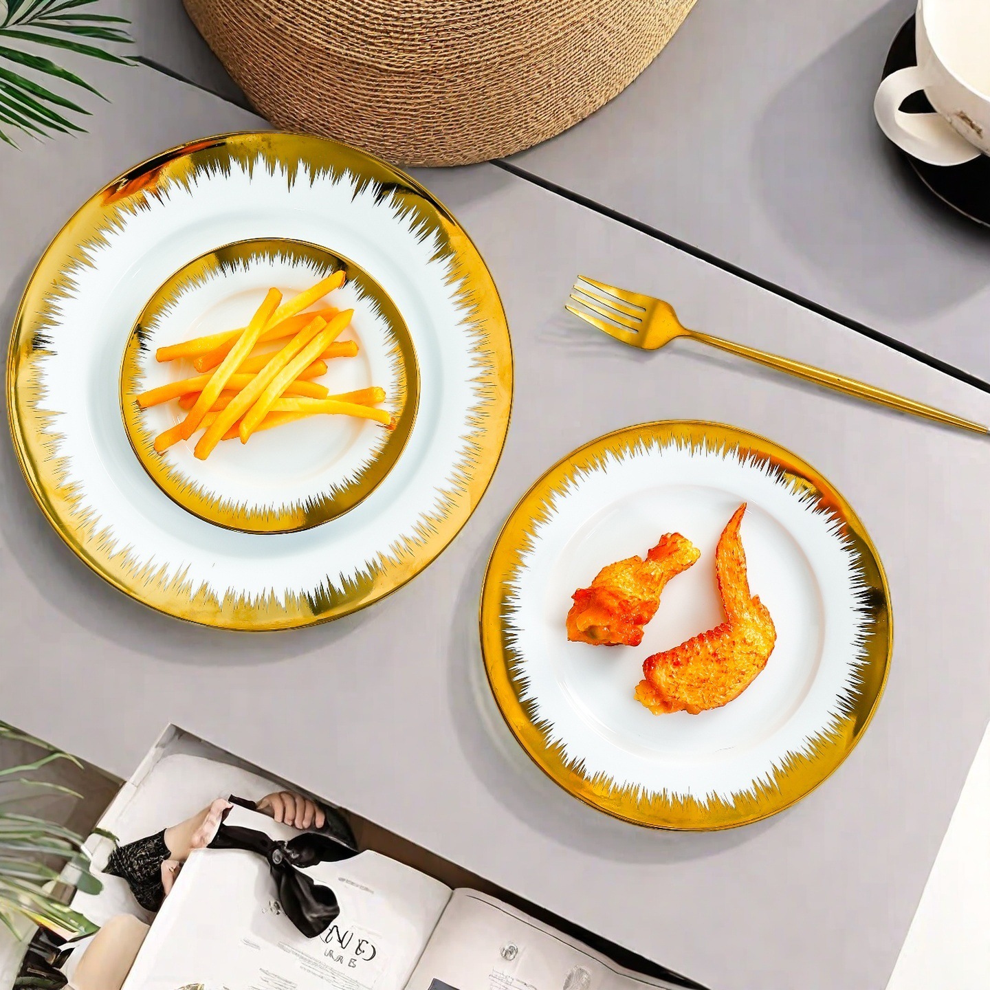 Household 2023 New Ceramic Dish Set Simple Accessible Luxury Round Plate Thickeneded Microwave Dishwasher Suitable