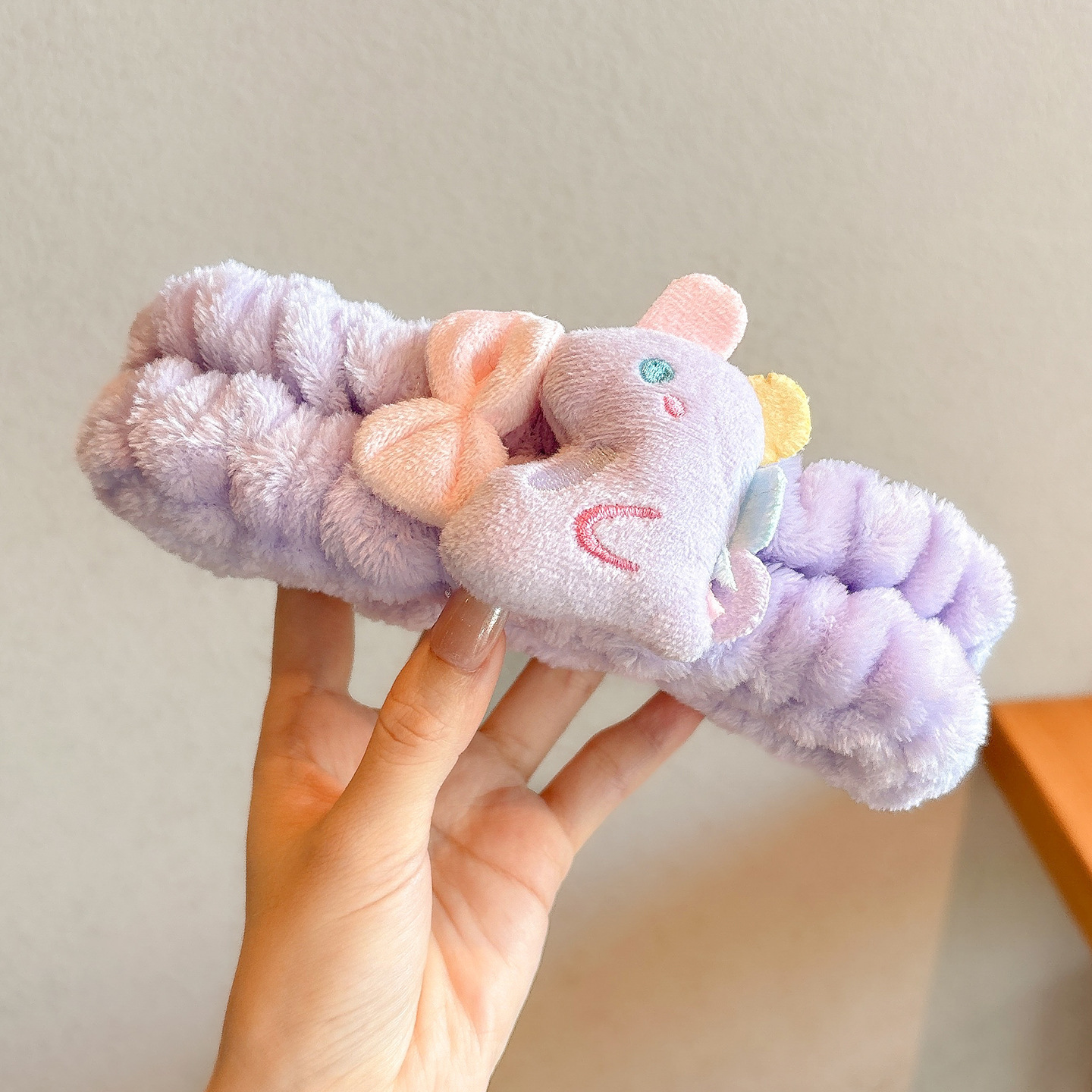 Cute pelúcia lavado facial correa de cabello para mujeres 2025 nuevo tipo de máscara especial para el cabello de maquillaje atar cabello correa de cabello