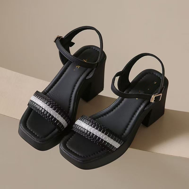 Red popularidad explosiva con falda de tacones altos sandalias de tacones gruesos para mujeres 2026 nuevo verano dulce mujer no cansada zapatos de pies para mujeres