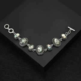 胸针;项链;手链