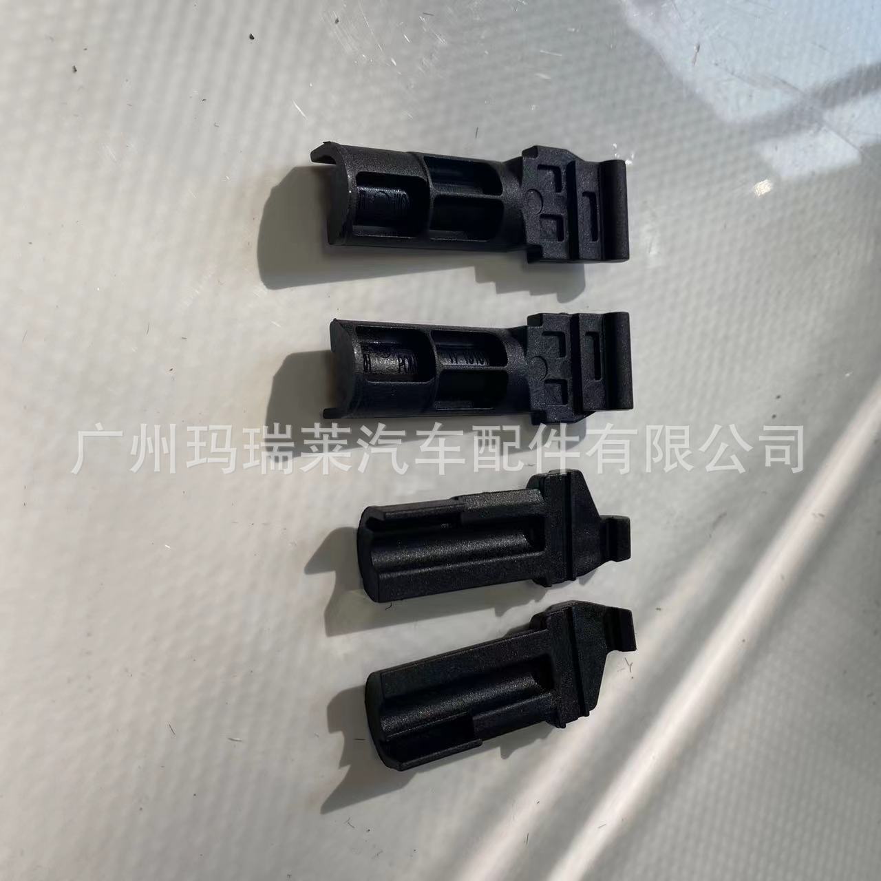 A2517820214 A2517820014 is suitable for Mercedes-Benz W251 sunroof sunshade slider clip