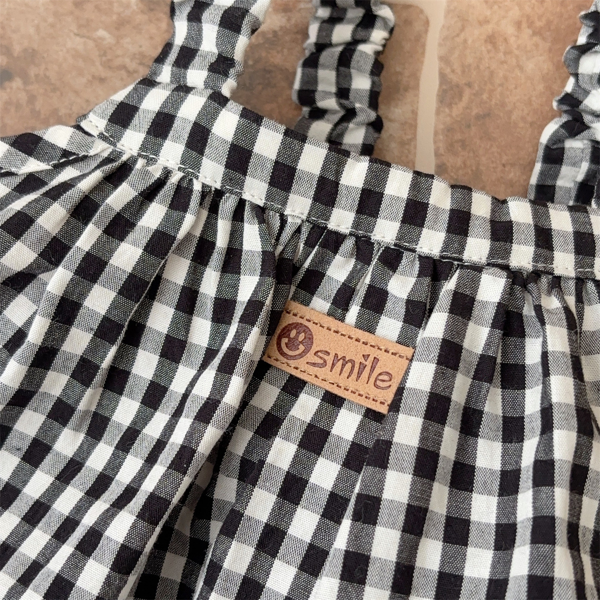 Ropa de bebé verano nuevo traje de bebé mono a cuadros chaleco traje de dos piezas sin mangas para recién nacido