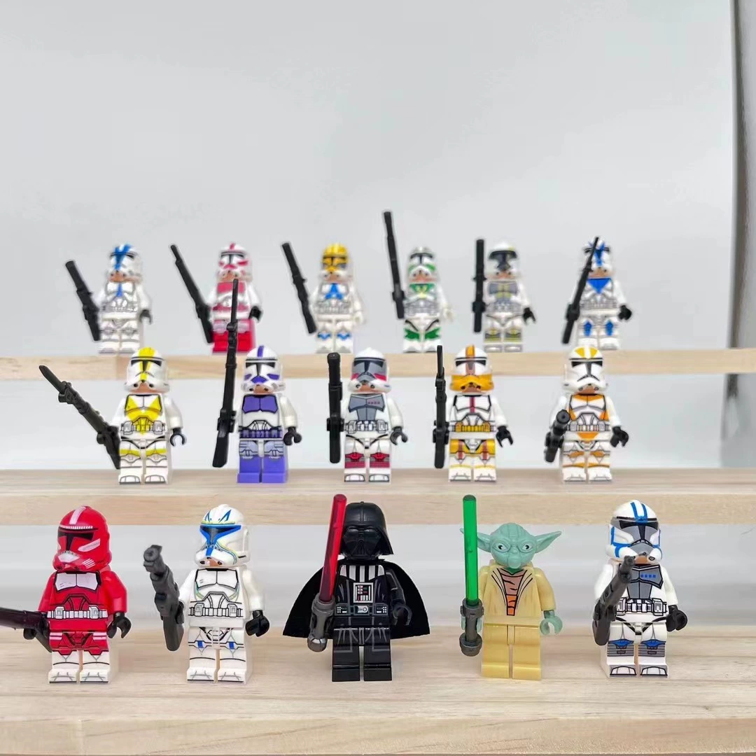 Набор минифигур Construction (LEGO) — 56 золотых и тематических минифигур с мотоциклом и 7-слойной витриной