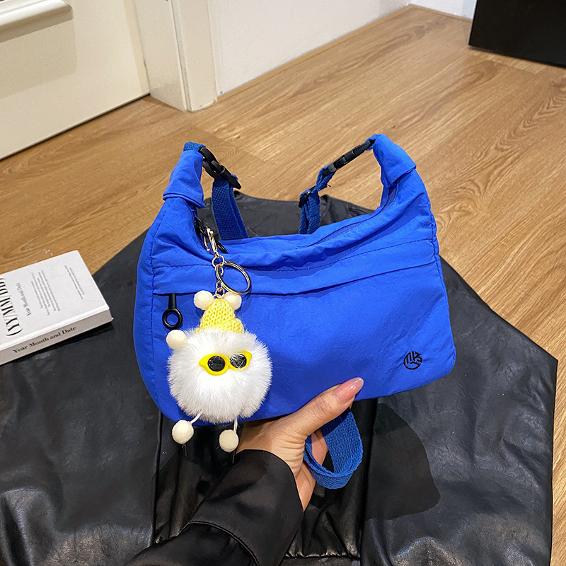 Shake-up Marvel Tini mochila deportiva al aire libre versátil 2025 nuevo estilo de caminata ligera a prueba de salpicaduras