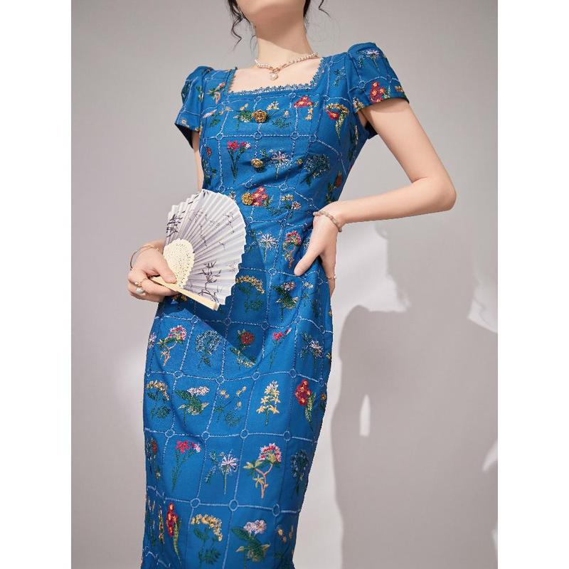 新しい中国風の半袖ドレス女性の夏の新しいカジュアルな気質社交家刺繍スクエアネックウエストロングスカート|undefined