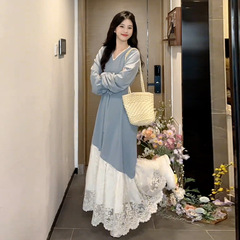 女性のための偽のツーピースレーススプライシングドレス初秋の新しいフレンチスタイルのブルーロングスカート