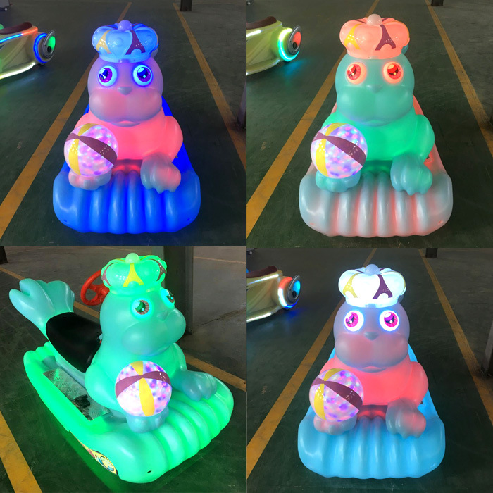 Cuadrado comercial de dibujos animados luminoso padre-hijo coche de parachoques doble batería eléctrica para niños equipo de entretenimiento ventas directas de fábrica