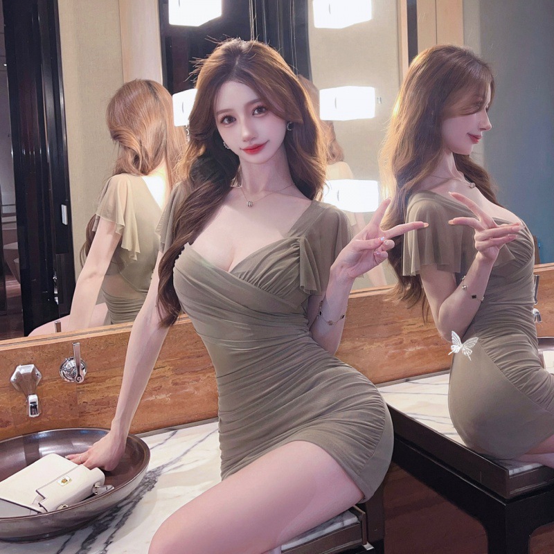 다크 브라운