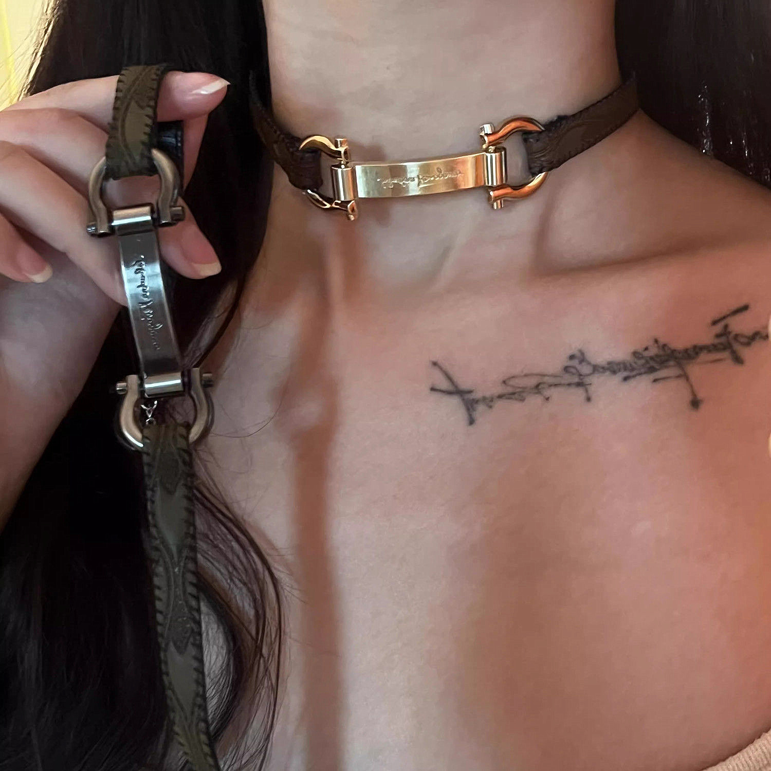 Carnival, Street, Bar Occasion Exaggerated Cool Style Geometric Letter Pu Leather Metal Choker Wholesale