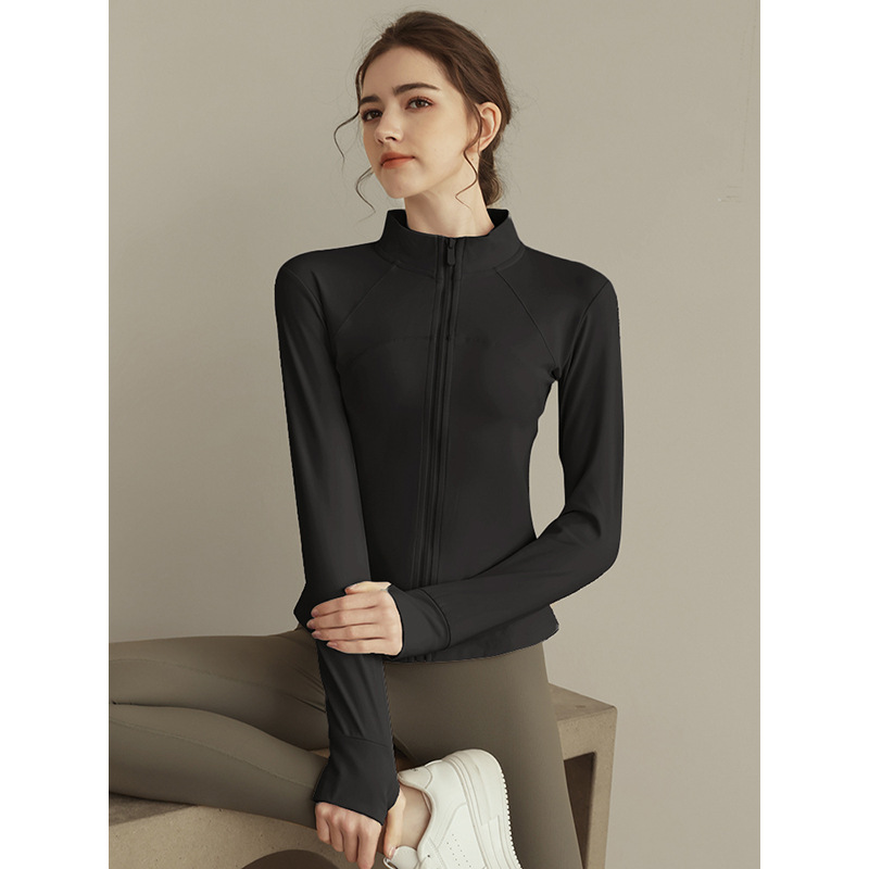 According To The Product Information Provided, The Length Of This Sports Suit Is A Short One. Fitness Suit Women_voghion.com