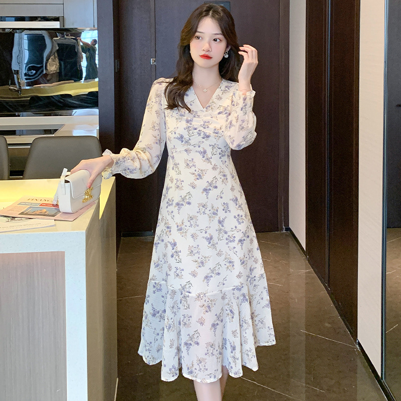 雪纺长袖V字领连衣裙女2025秋季新款法式修身气质显瘦碎花长裙子|undefined