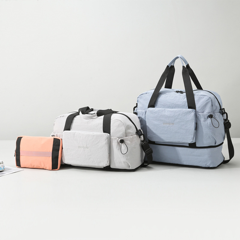 Stylish and chic travel bag, simple and fashionable handbag, versatile crossbody bag for spring and summer, commuter shoulder bag.